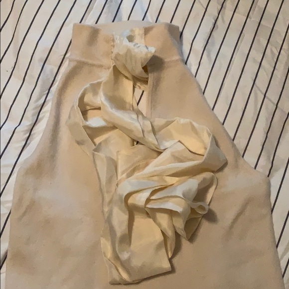 Top - Picture 2 of 4